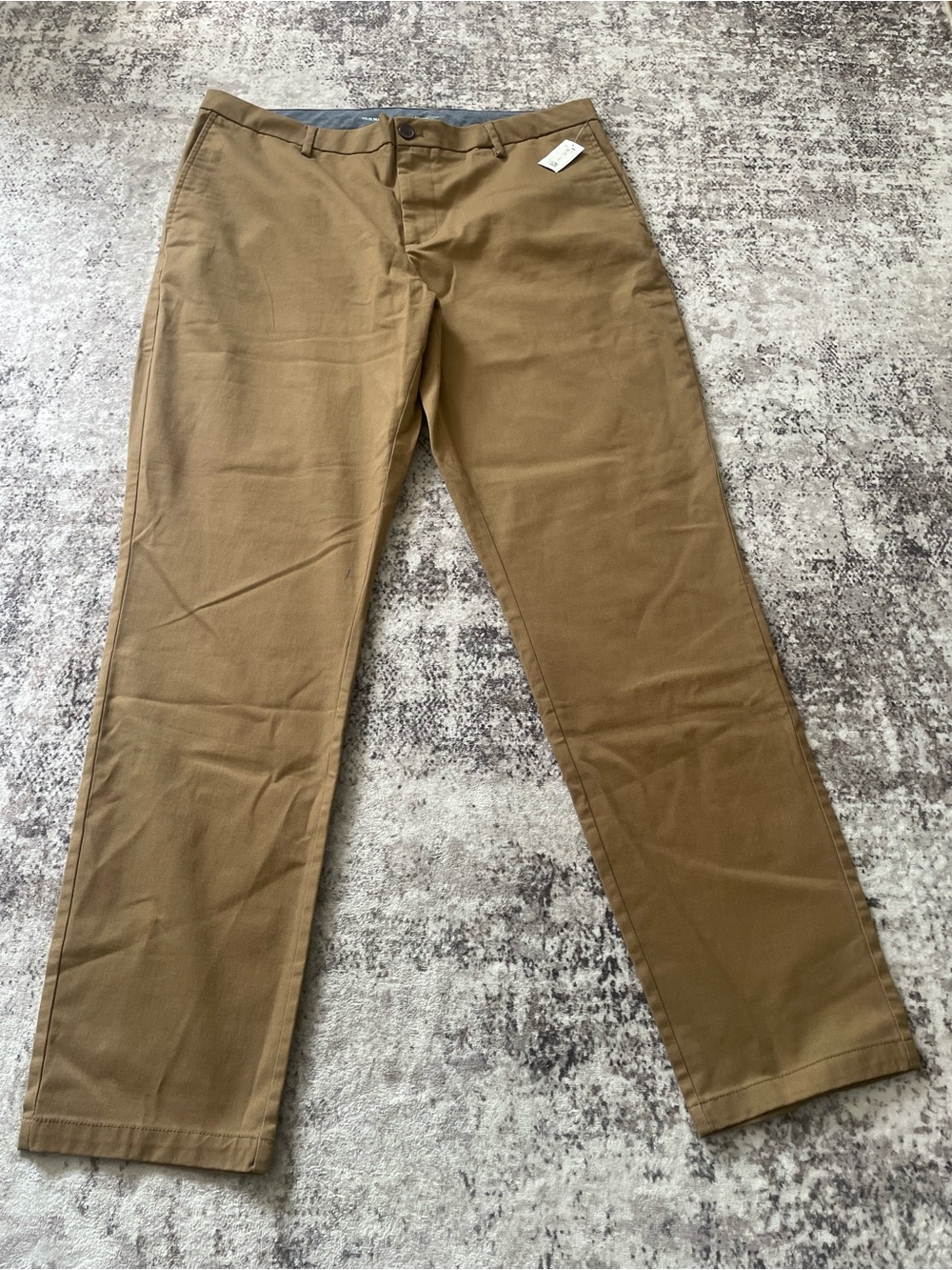 Men’s OLD NAVY
38x34 ATHLETIC TAPER slacks khakis dress pants new with tags $49
